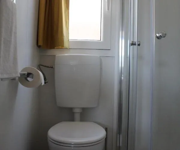 Two Sisters Mobile مكان تخييم بيوغْغاد نا موغو