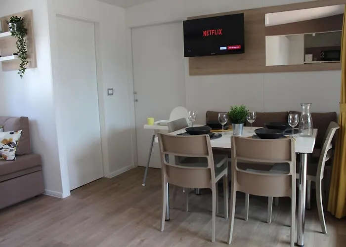 مكان تخييم Two Sisters Mobile