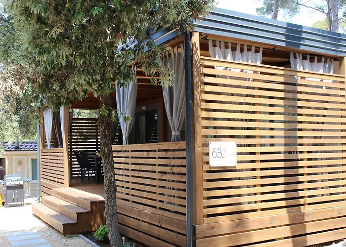 אתר קמפינג Two Sisters Mobile ביוגראד נה מורו