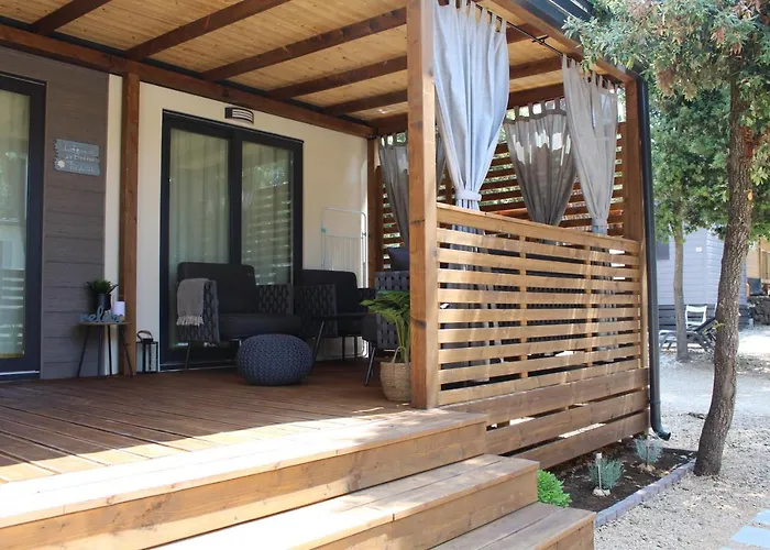 אתר קמפינג Two Sisters Mobile ביוגראד נה מורו