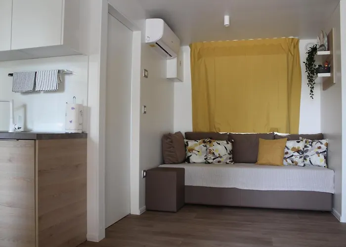 Two Sisters Mobile ביוגראד נה מורו